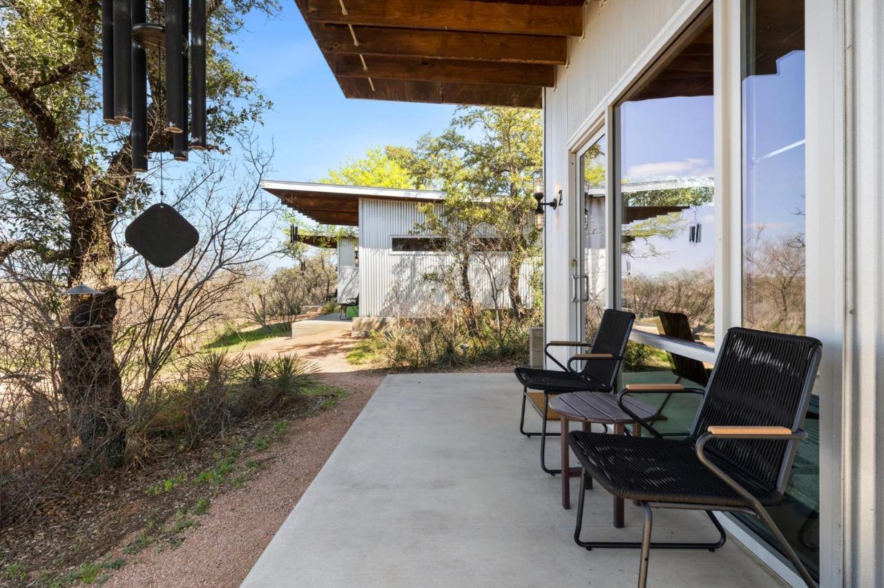 Lazo House - Riverfront With Overlooking Llano River Exterior photo
